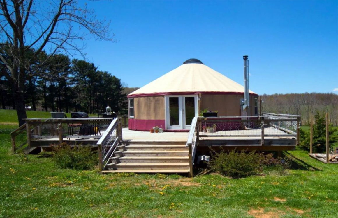 Glamping in Virginia - Enchanting Floyd Yurt