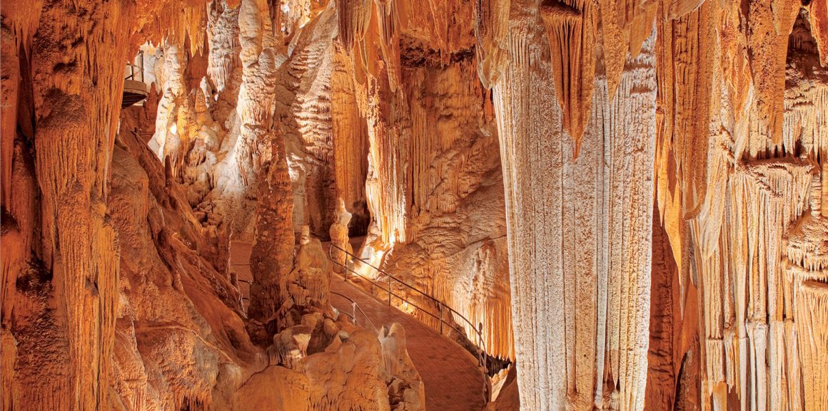 Luray Virginia- Things to do in Luray- Luray Caverns